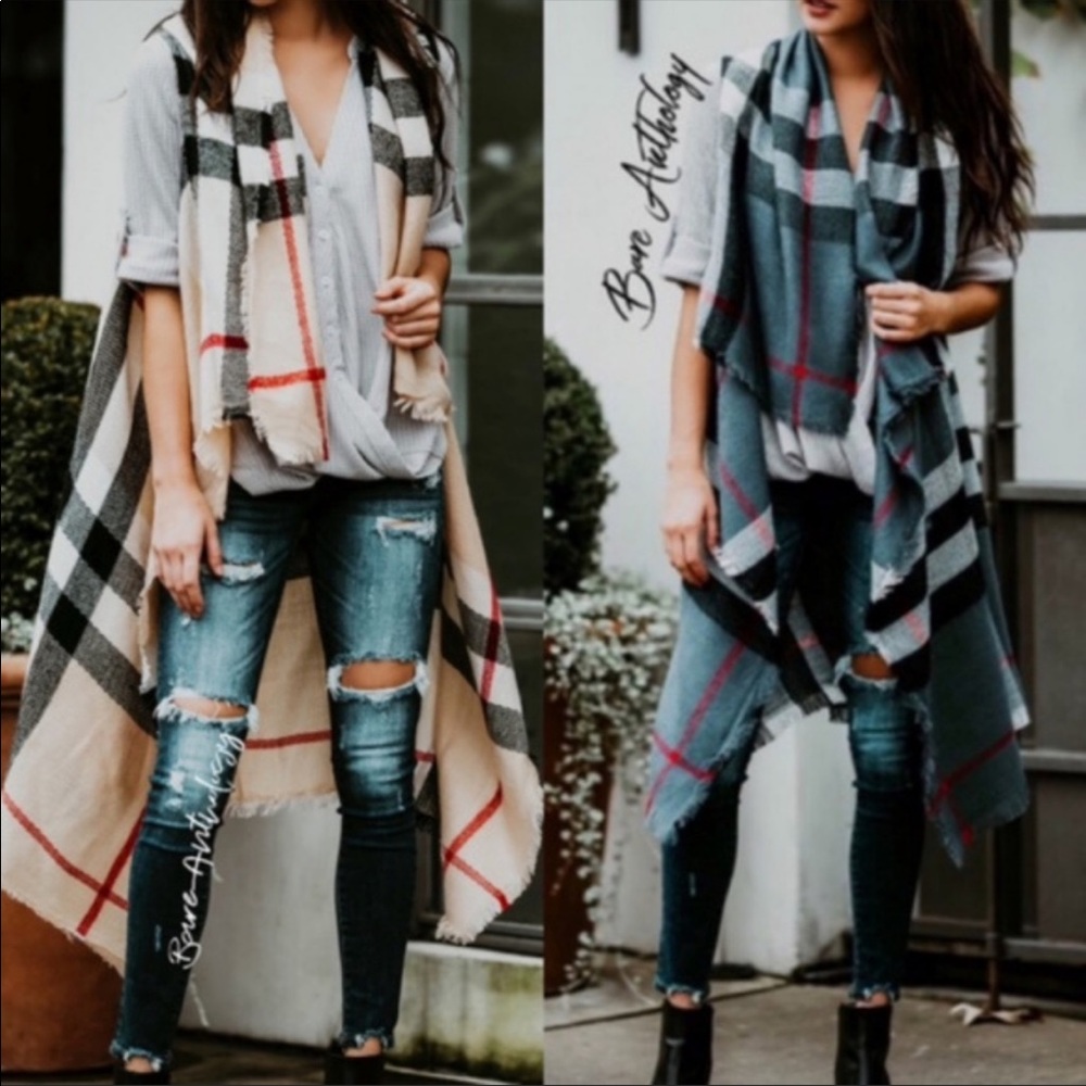 🎉🎉HP🎉🎉 Gorgeous Plaid Shawl/Vest - Picture 1 of 5